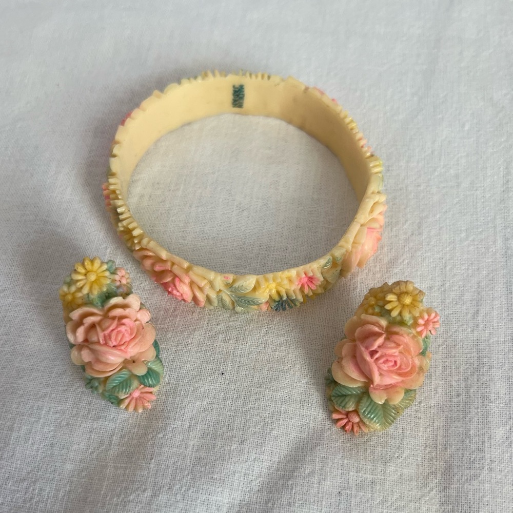 Vintage Carved Celluloid Rose Pastel Floral Bangle Bracelet and ring set JAPAN